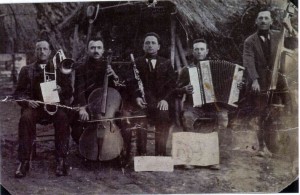 1928 da sx: Rocco Tironi, Renato Franciosi, Armando Guerzoni,Armando Soriani, Cinzio Soriani