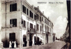 Albergo-e-via-Fenice