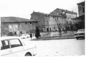 Piazzale-Cassa-Risparmio-1963