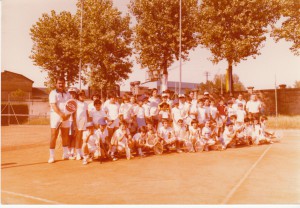 Tennis-club-Mirandola-foto-di-gruppo-allievi-1974