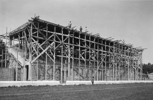 1929-Costruzione-dello-stadio-Libero-Lolli-gent.conc_.Alberto-Bombarda