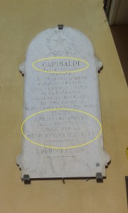Targa posta in Piazza Garibaldi a Mirandola