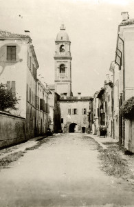 Il Voltone dell'Albero eliminato in via Roma, ex Contrada Montebello nel 1906