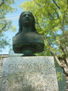 Monumento a Giovanni Pico
