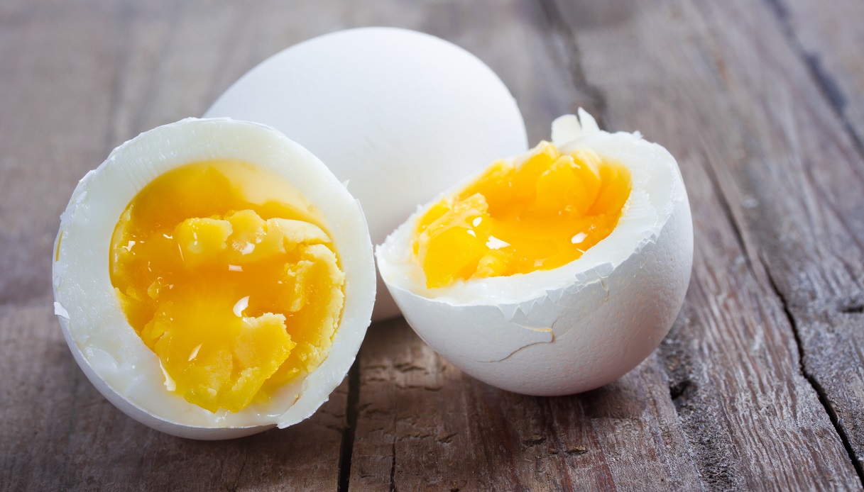 Set di 6 stampi per uova sode e cuocere uova in camicia per cuocere uova senza guscio antiaderente per cuocere uova in silicone resistente e morbido Meantobe 