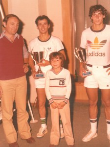 1980-Torneo-tennis-Finale-E.-Primo-G.Botturi-che-vince-su-Alberto-Bonomi-Gent.conc_.Giancarlo-Botturi