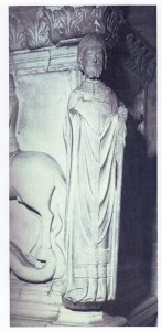 1351 - particolare Monumento funebre di Manfredo I Pio raffigurante San Possidonio Vescovo