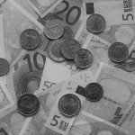 Euro_coins_and_banknotes2
