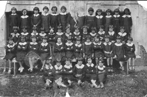 1933-classe-1-Maestra-Rossi-Maria-gent.conc_.-Rina-Silvestri