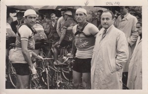 1949-Ciclismo-Primo-Calanca-a-fianco-Valeriani-