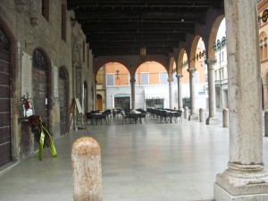 Paolo-Mattioli-portici-del-Municipio