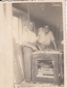 Alfonso Malagoli con Vincenzi falegname 1950
