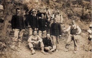 1915-Bersaglieri-I-Guerra-Mondiale-primo-a-sx-Antonio-Consoli-gent.conc_.Giorgio-Morselli